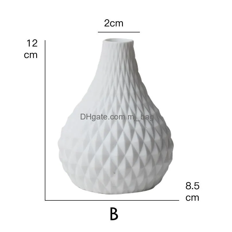 1pc White Ceramic Flower Vase Geometric Matt Vase Drop-shape Plants Hydroponic Container Home Garden Decoration 210409