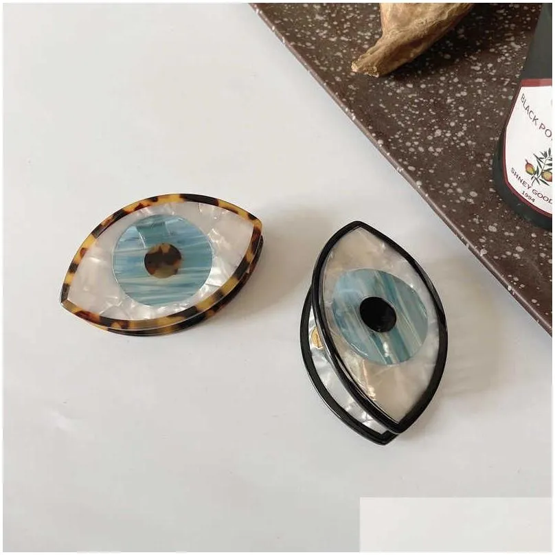 Hair Clips Barrettes 2022 Hot Selling Popular Mixed Color Big Eyes Acetate Hair Clips Evil Eye Hair Claw Clips Women Girls Trendy Wacky Hair Accessor