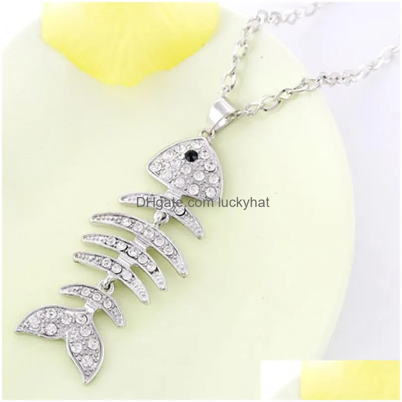 Crystal Rhinestone Fishbone Pendant Necklace for Women Lady Fashion Sweater Chain Long Necklace Gold Silver Plated Jewelry Wholesale