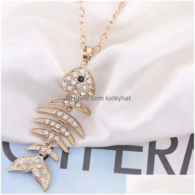 Crystal Rhinestone Fishbone Pendant Necklace for Women Lady Fashion Sweater Chain Long Necklace Gold Silver Plated Jewelry Wholesale