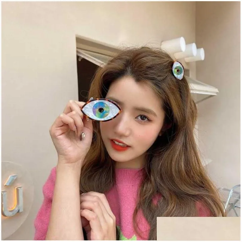 Hair Clips Barrettes 2022 Hot Selling Popular Mixed Color Big Eyes Acetate Hair Clips Evil Eye Hair Claw Clips Women Girls Trendy Wacky Hair Accessor