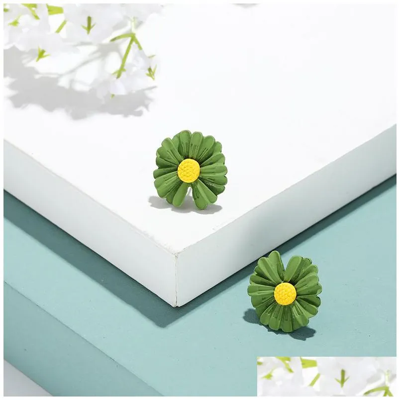 korean style cute small daisy flower stud earrings for women girls sweet statement asymmetrical earring party jewelry gifts