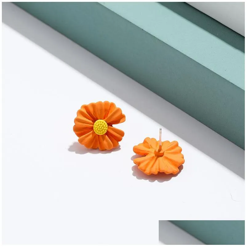 korean style cute small daisy flower stud earrings for women girls sweet statement asymmetrical earring party jewelry gifts