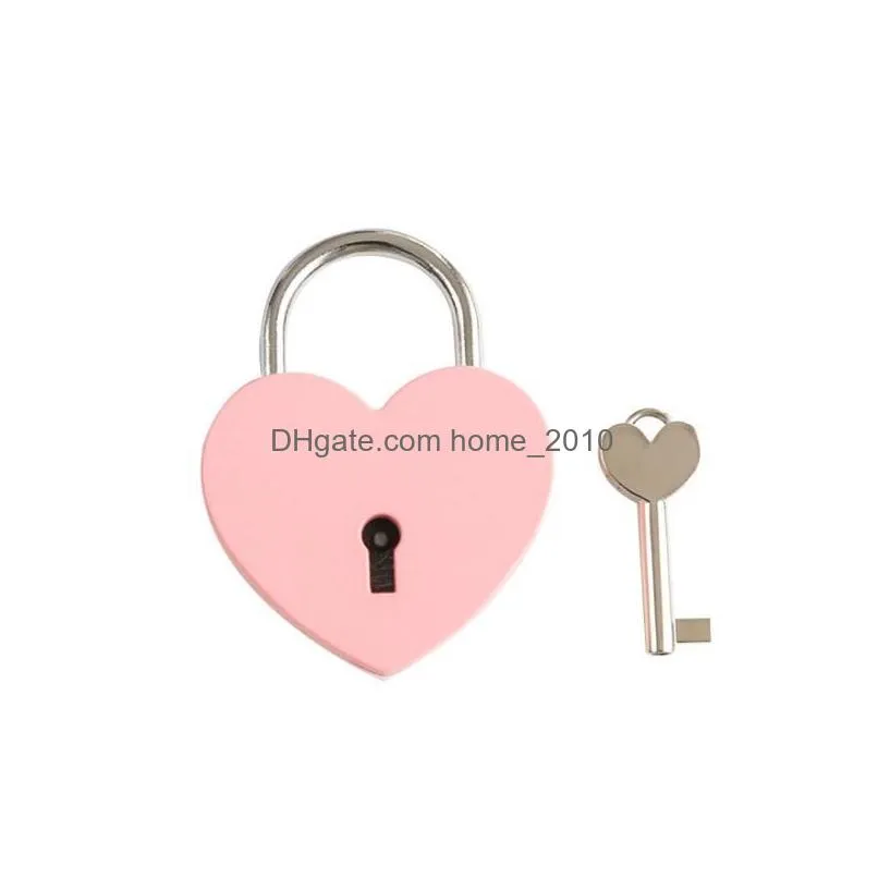 wholesale 7 colors heart shaped concentric lock metal mulitcolor key padlock gym toolkit package door locks building supplies sn4783