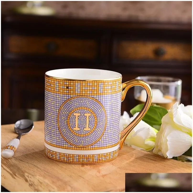 Mugs European-Style Ceramic Mug Bone China Cup Office Tea Household Water Breakfast Milk Cups Gift Drop Delivery Home Garden Kitchen Dhras