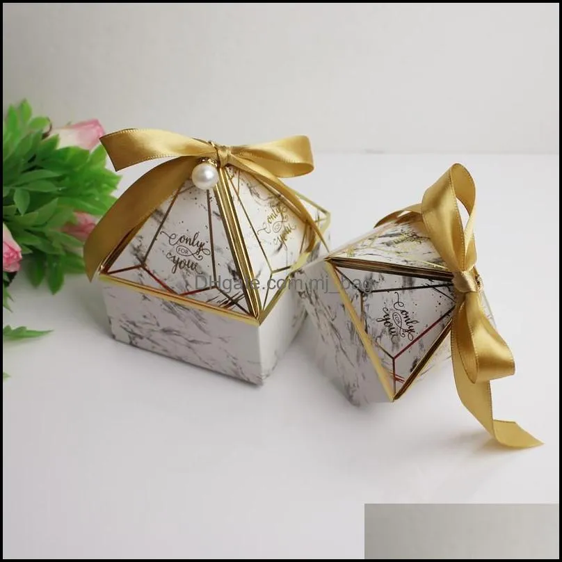 wedding celebration gift wraps marry silk ribbon diamonds pagoda shaped candy box small large new pattern packing boxes blue new arrival