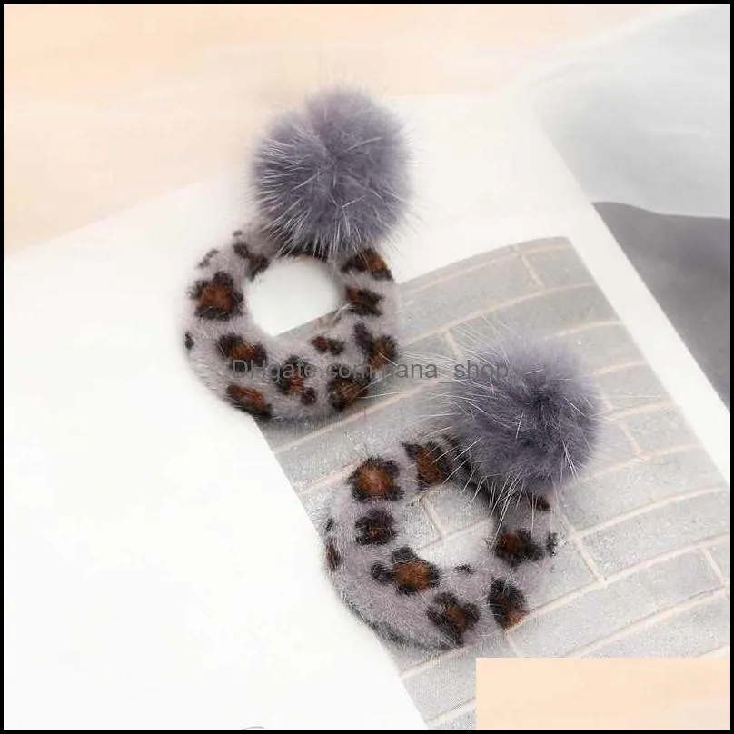 women`s fashion two-color fluffy faux fur small hollow ball pom-pom hook earrings pendant pendant mother`s day gift