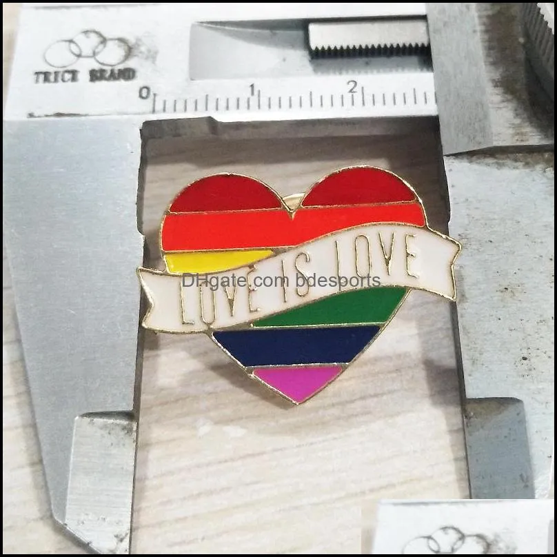 DIY Pins Rainbow Heart Shaped Love Fashion Brooch Gold Plated Badge Portable Ornaments Accessories Drop New Arrival 3fk M2