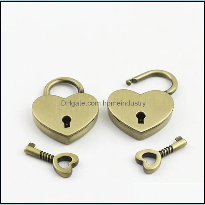 4 colors heart shape padlocks vintage hardware locks mini archaize keys lock with key travel handbag suitcase padlock dd358