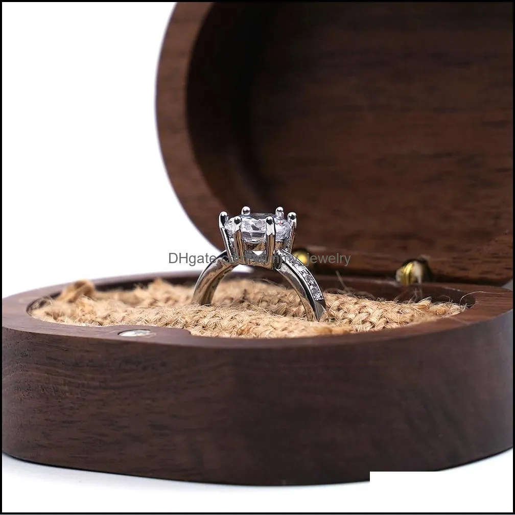 Wedding Wood jewelry Ring Bearer Retro Vintage Wooden Holder Customized Gift Case Natural Walnut Creative Magnetic Cover Couple