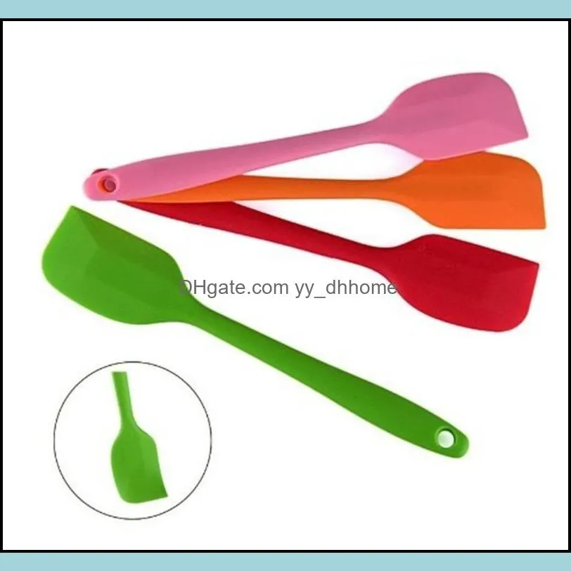 Long Handle Silicone Spoon 21cm Hanging Hole Scraper Shovels Cream Jam Soup Kitchen Cake Soft Shovel Muti Colors Hot Sale 1 3ch G2