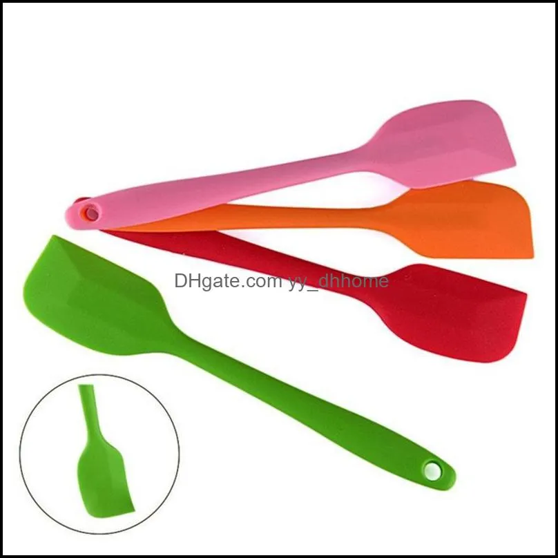 Long Handle Silicone Spoon 21cm Hanging Hole Scraper Shovels Cream Jam Soup Kitchen Cake Soft Shovel Muti Colors Hot Sale 1 3ch G2