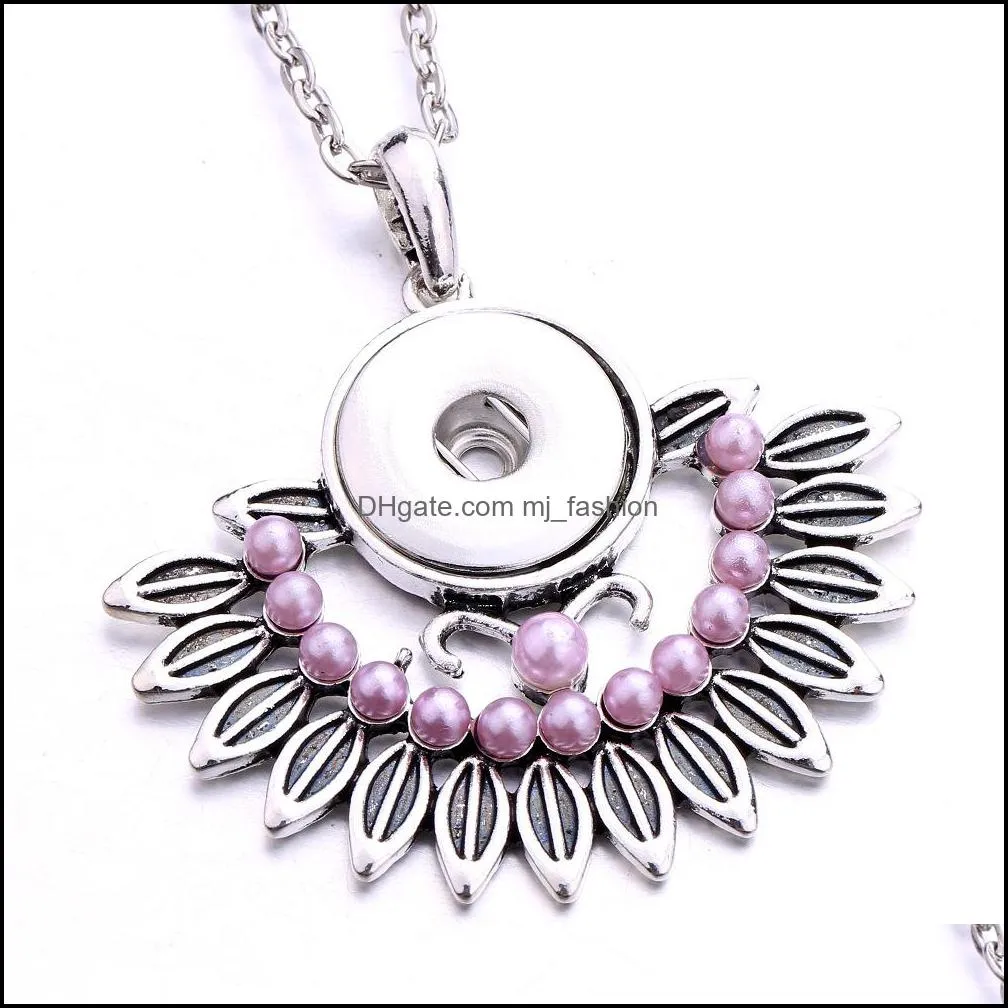 Fahion Retro Silver Snap Button Pendant Jewelry Acrylic Pearl Paved Feather Charms 18mm Snaps Buttons Necklace for Women Noosa