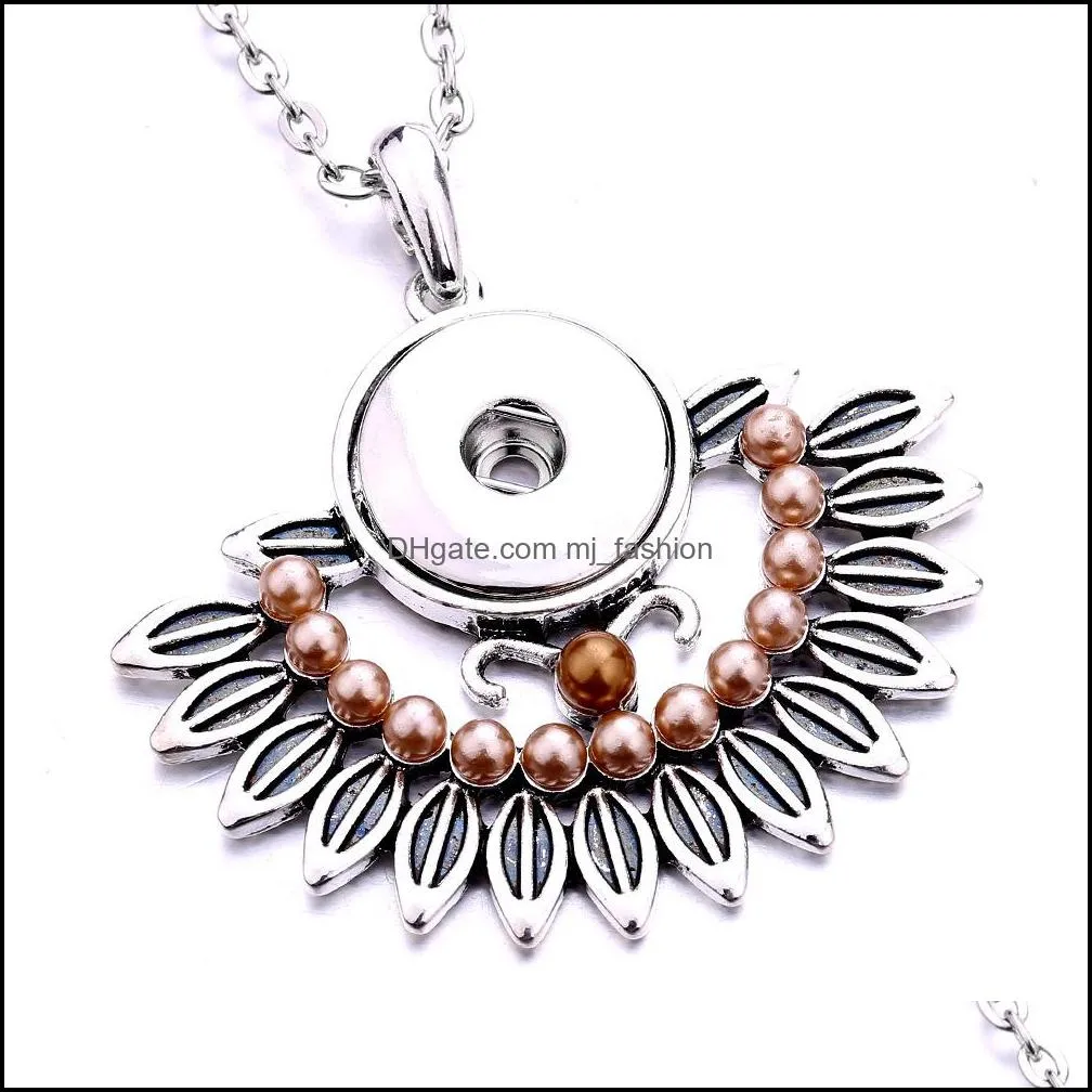 Fahion Retro Silver Snap Button Pendant Jewelry Acrylic Pearl Paved Feather Charms 18mm Snaps Buttons Necklace for Women Noosa