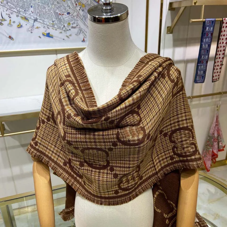 High quality Scarf Designer New Classic British Plaid Cotton Ladies Quality Luxury Cashmere Scarves For Women Autumn And Winter Shawl with box and accessories