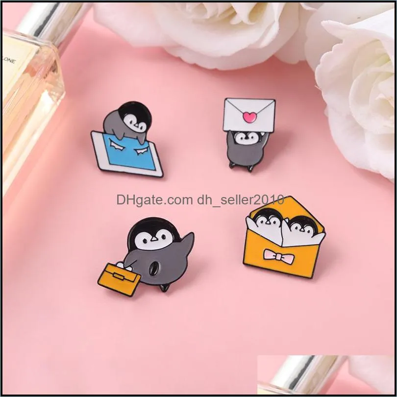 Customized Hard Enamel Pin Creative Cartoon Cute Animal Penguin Brooch Personality Metal Man Women Fashion Jewelry 1091 D3