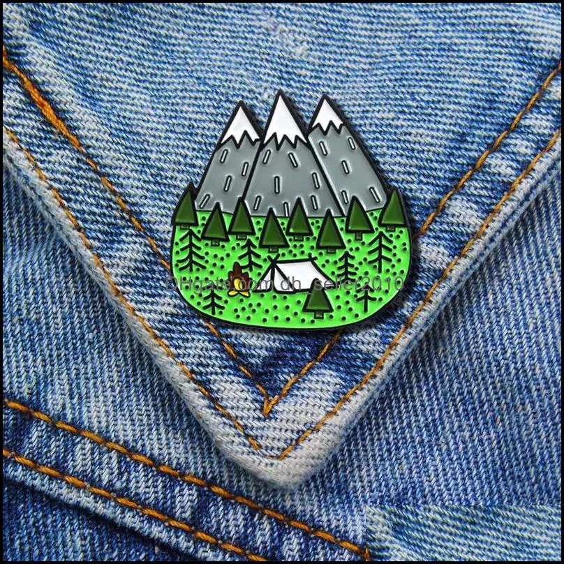 Customized Camera Mountain Forest Hard Enamel Pins Women Jewelry Accessories Camping Keepsake Badge Pins Bulk Woods Brooch 1076 D3