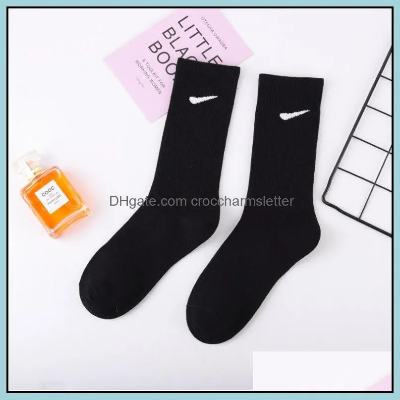 Socks Socking Sports Sock Letter Breathable Cotton Calzino Jogging Basketball Football Embroidery Classic Fashion Women And Men