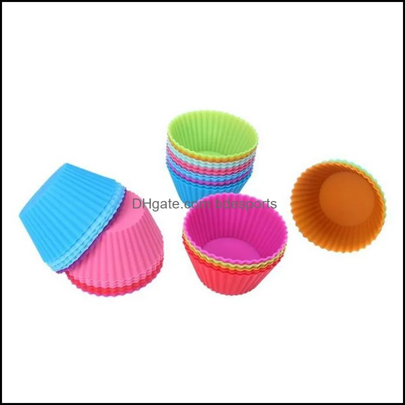 Wholesale Coloful Round Shape Silicone Muffin Cupcake Mould Case Bakeware Maker Mold Tray Baking Cup Liner Baking Molds