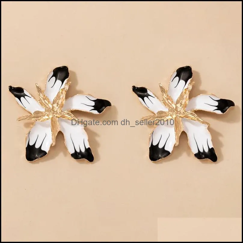 Gold Big Flower Drop dangle Earring for Women Trendy Metal Flral Geometry Party Jewelry Gift 5621 Q2