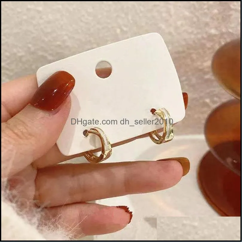 Trendy Cross Fritillaria Shell Hoop Earrings for Women High Quality Korean Fashion Jewelry Needle Gift 5637 Q2