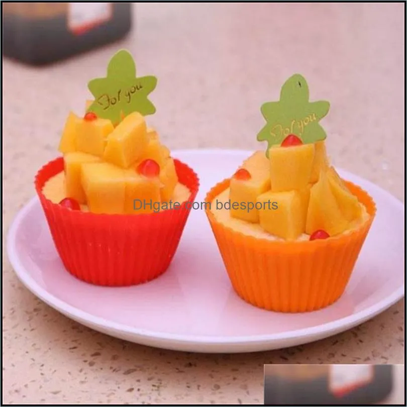 Wholesale Coloful Round Shape Silicone Muffin Cupcake Mould Case Bakeware Maker Mold Tray Baking Cup Liner Baking Molds