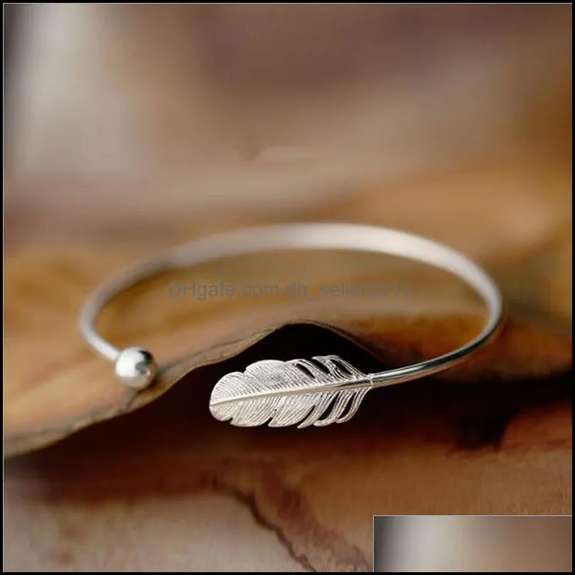 New Fashion 925 Sterling Silver Jewelry Not Allergic High-quality Female Simple Feather Small Ball Open Bracelet SB9 451 B3