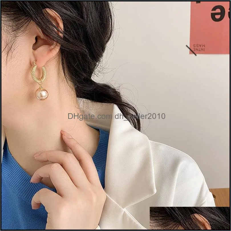 Women Plated Gold Pearl Dangle Earrings Jewelry Female Fashion Retro Metal Pendant Ear Ring New Pattern 2 8xy J2