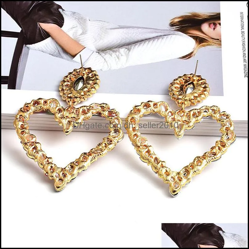 Love Heart Earrings Multi Color Hollowing Out Rhinestone Fashion Alloy Gold Plated Earring Lady Jewelry Accessories Valentine Day 7 5sk
