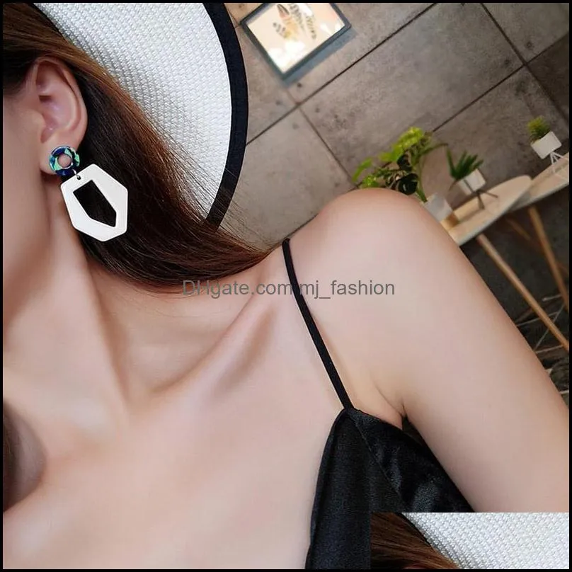 Yellow and White Acrylic Acetate Earrings for Women Geometric Irregular Hollow out Statement Long Earrings Fashion Jewelry Party Gfit