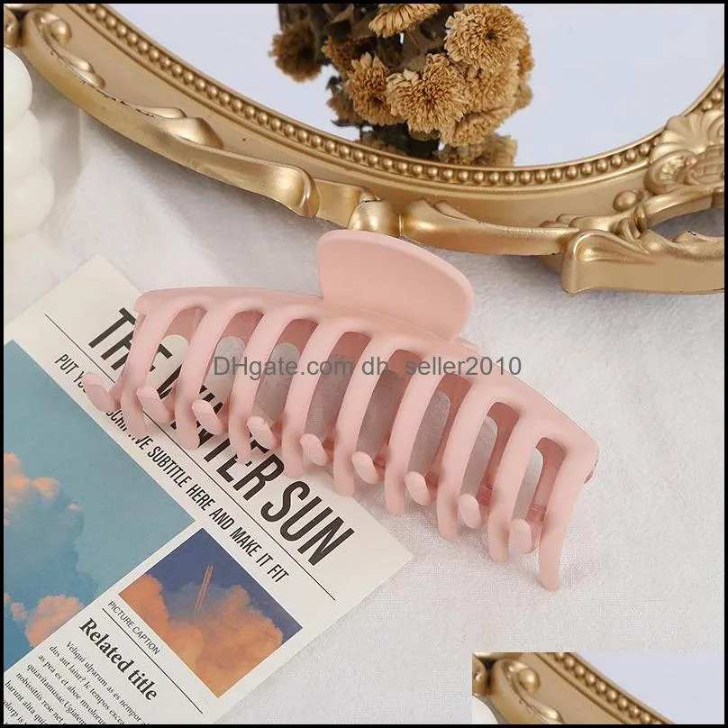 Korean Solid Big Hair Claws Elegant Frosted Acrylic Hair Clips Hairpins Barrette for Women Girls Headwear Accessories C3