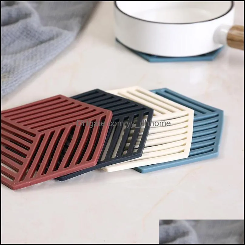 Hollow Triangle Heat Resistant Silicone Mat Drink Cup Coasters Non-slip Pot Holder Table Placemat Kitchen Accessories