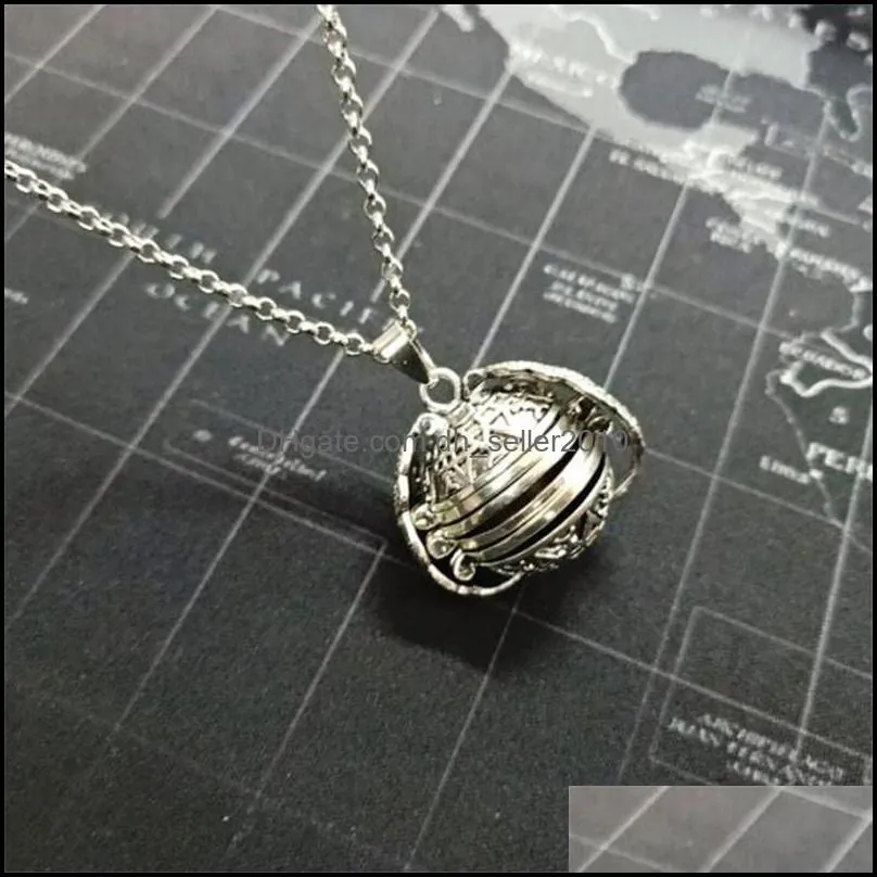 4 Color Angel Wings Living Memory Floating Locket Necklace Magic Locket Multi-layer Folding Family Photo Necklace Gift for Baby