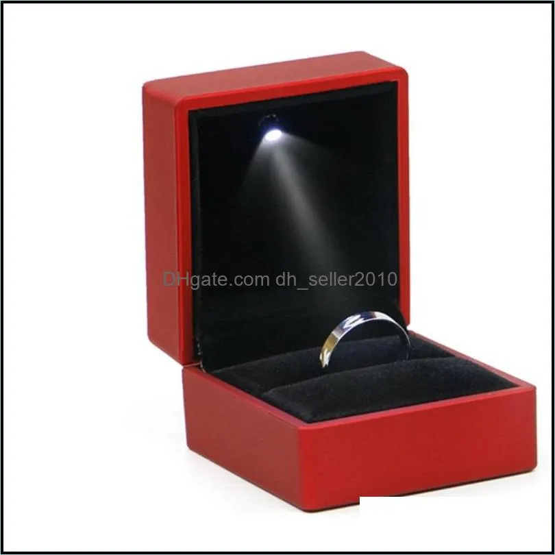 LED Lighted Ring Box Earring Ring Wedding Gift Package Jewelry Display Packaging Lights Jewelry Creatived Case Holder 164 R2