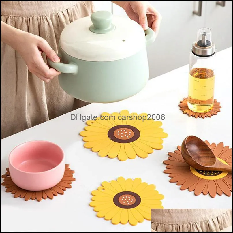 Cute Soft Glue Dining Table Mat Sunflower Flower Waterproof Drink Cup Coasters Heat Insulation Non-slip Pot Holder Kitchen