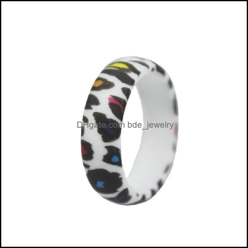 Leopard Silicone Band Rings Wedding Band 5.7mm Silicon Gel Rubber Rings Jewelry Boho Style Sports Finger Ring