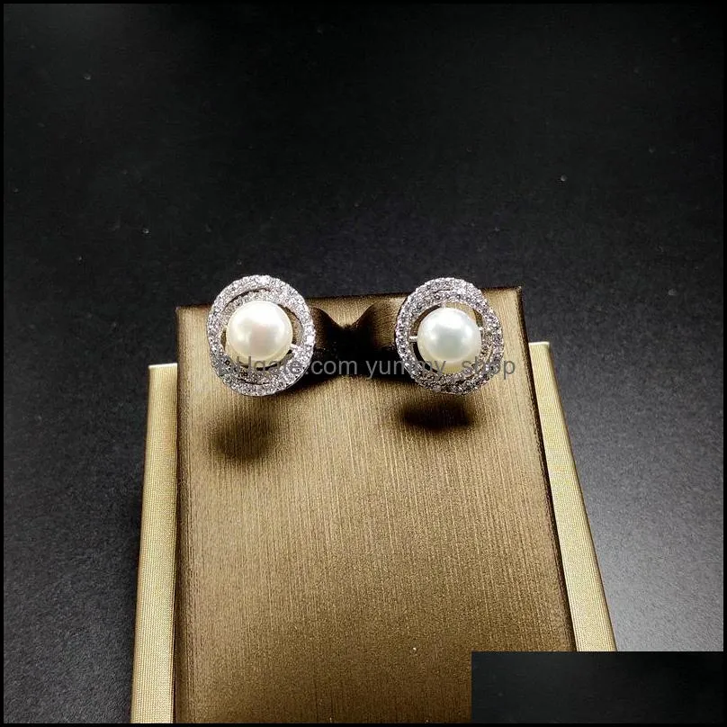 Wholesale Shell Pearl Earrings 925 Silver Stud Earrings for Women Zircon Jewelry for Female Pearl Wedding Earrings Gift
