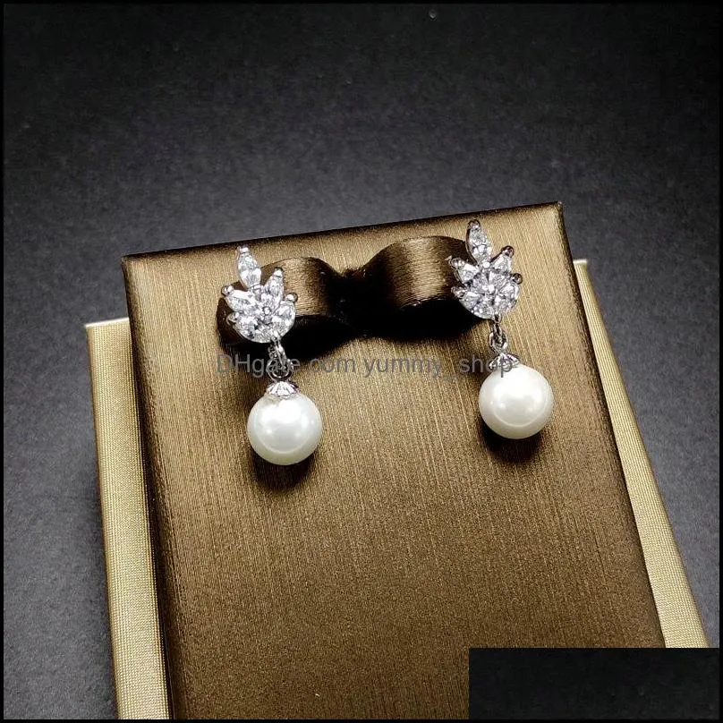 Wholesale Shell Pearl Earrings 925 Silver Stud Earrings for Women Zircon Jewelry for Female Pearl Wedding Earrings Gift