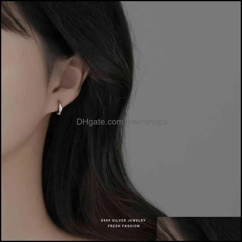 s999 mobius earrings women`s light luxury simple advanced design cool wind pure silver earrings