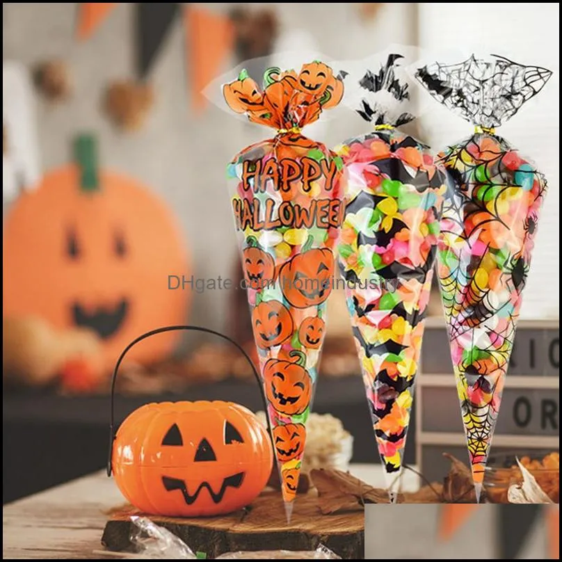 100pcs halloween cone bag pumpkin bat spider triangleshape candy bags gift favors package treat or trick pocket 220819
