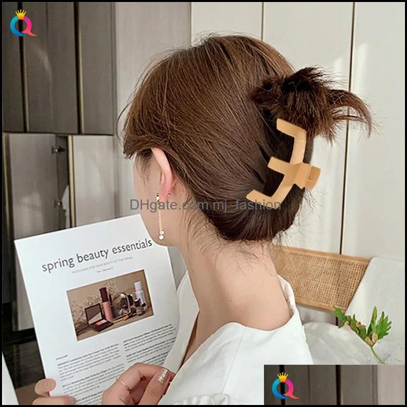 simplicity clip woman fashion accessories outsides hair claw clips summer hollow out nonslip personality 3390 q2