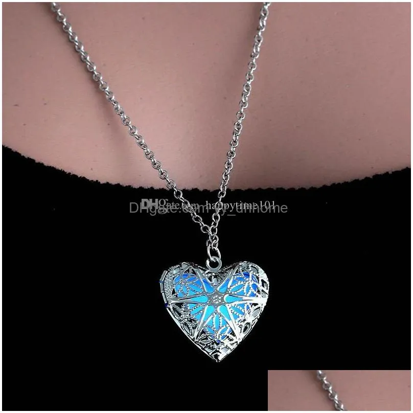 glow in the dark heart necklace silver love heart locket pendants designer necklace luxury designer jewelry women necklace