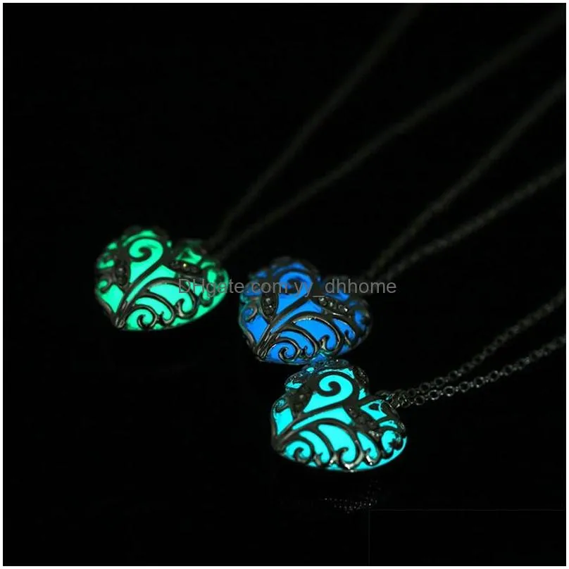heart shape hollow pendant glowing in the dark necklace for women crystal luminous necklace jewelry wholesale christmas gifts