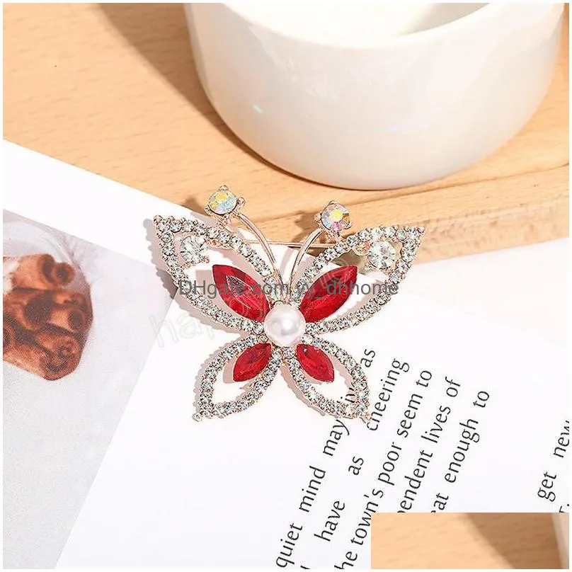 butterfly insect pins woman luxury exquisite wedding pearl rhinestone brooch butterfly sparkling clothing accessories