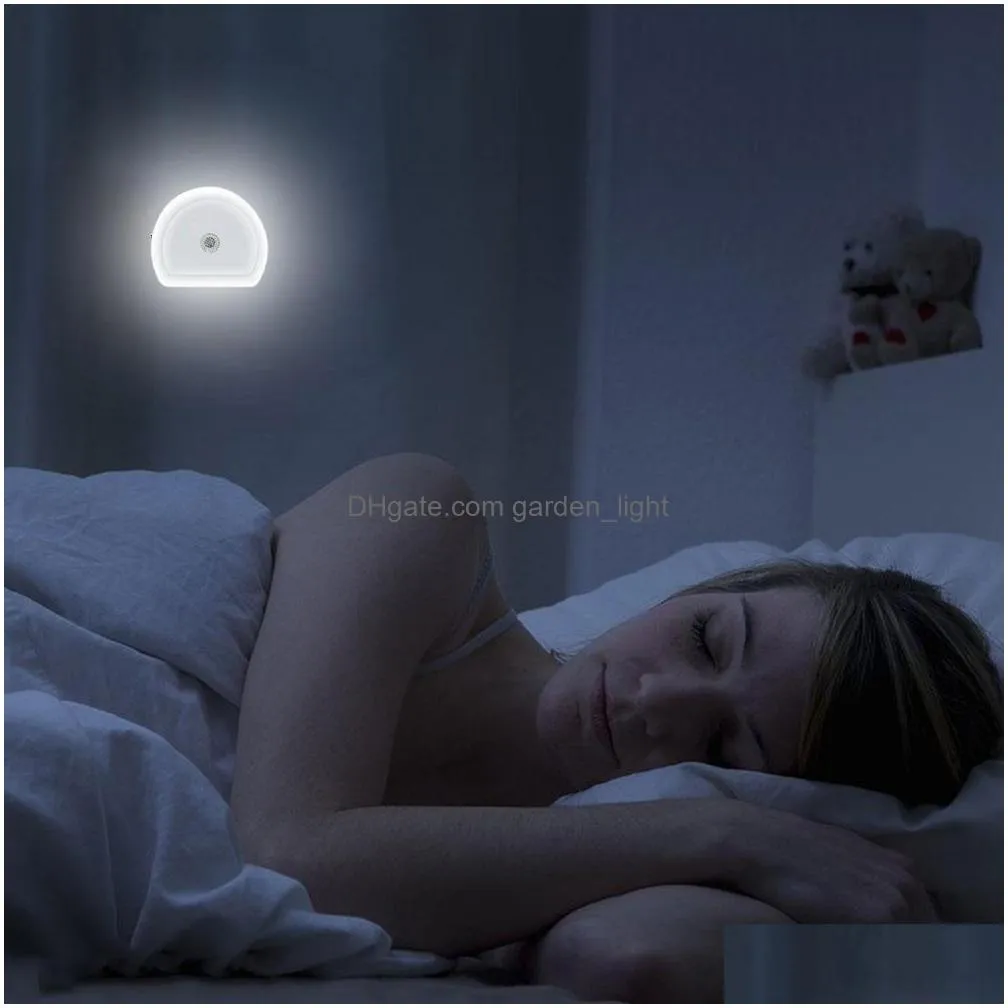 led dual usb port motion sensor night light with wall  plug dusk to dawn sensor wall light