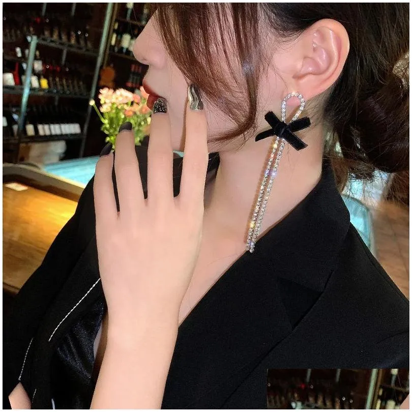 contracted metal black bowknot modelling drop earrings long tassel shiny crystal fashion women earring jewelry 221 d3