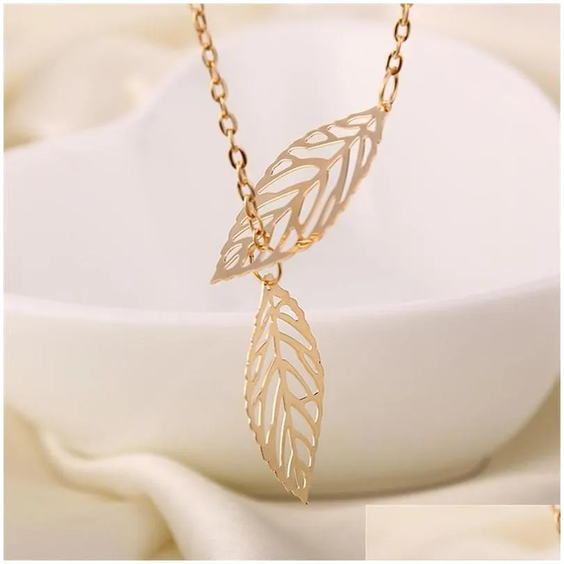 simple european fashion vintage punk gold hollow two leaf leaves pendant necklace clavicle chain charm jewelry women 153 t2