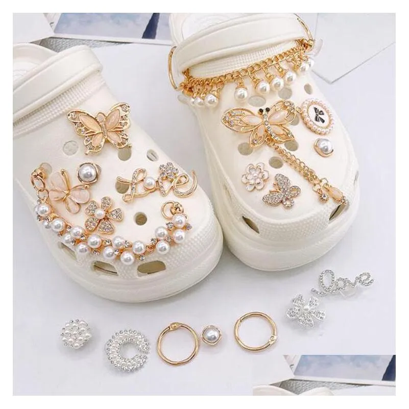 wholesale hot sell hole graden shoe accessories metal croc charms removable chain shoes buckle pearl small fragrance shoe flower