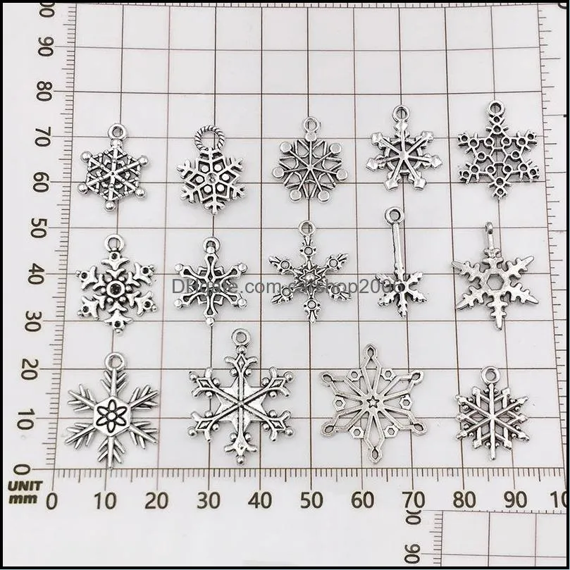 mixed christmas snowflake charms pendants fit for necklace bracelet jewelry making diy handmade jewelry antique silver accessories c3