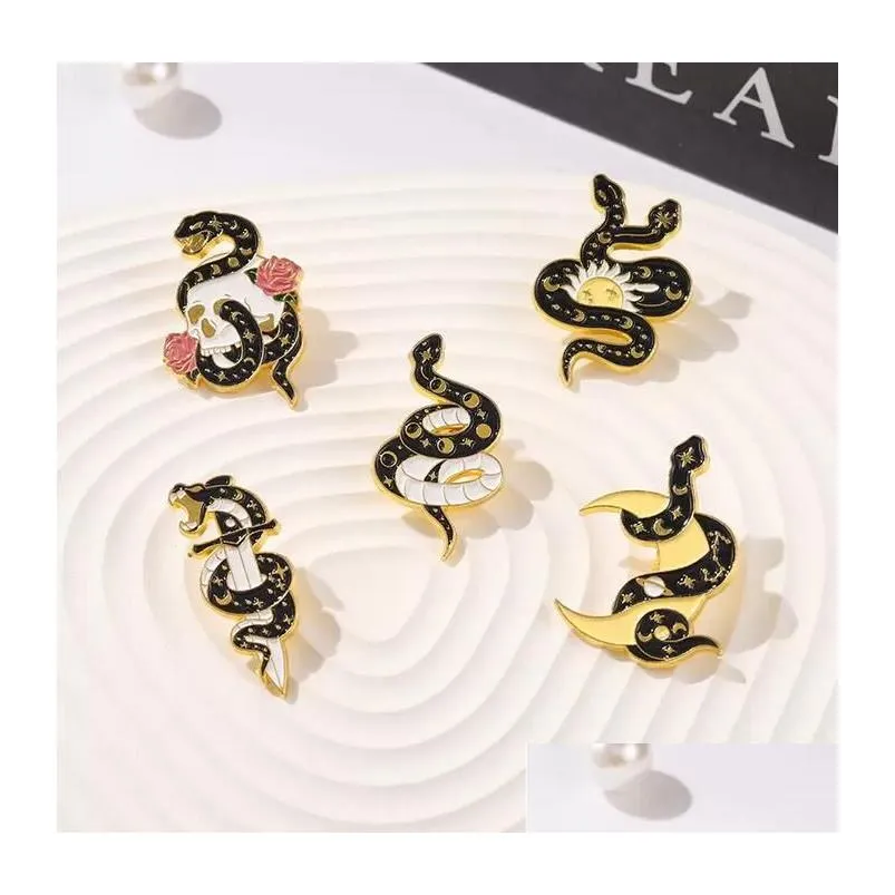 black snake men brooches pin for women fashion dress coat shirt demin metal funny brooch pins badges backpack gift jewelry
